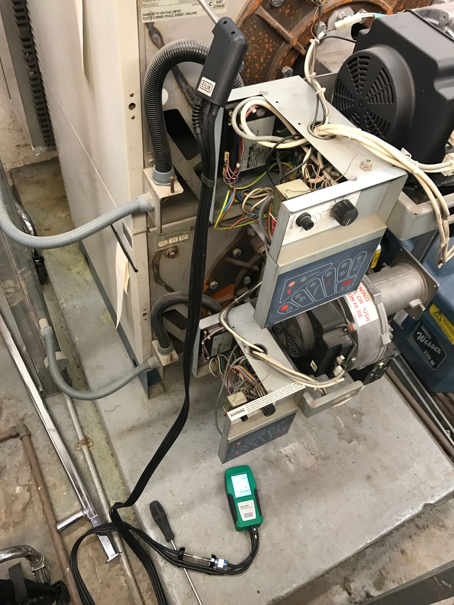 gas safe registered engineer near me Barkingside, IG6